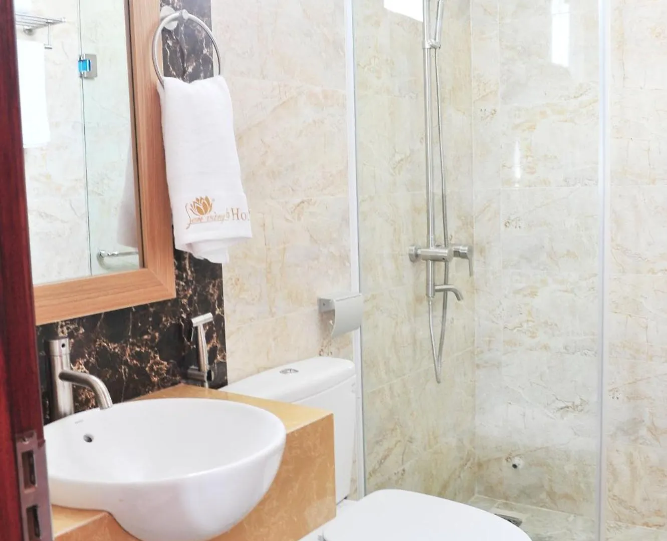 ***  Sen Vang Luxury Hotel Nha Trang Vietnam