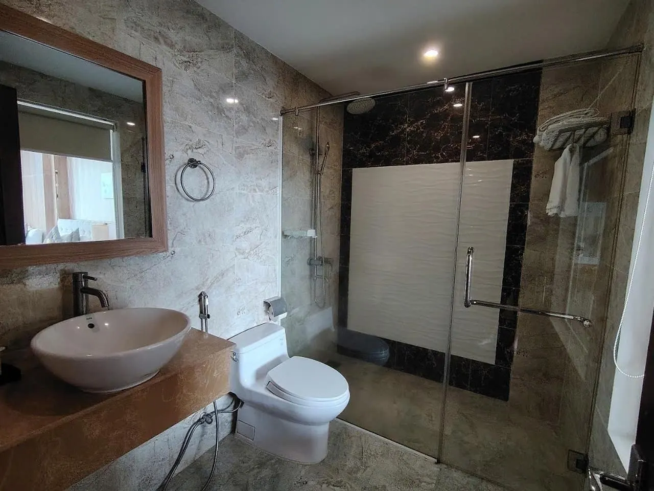 Sen Vang Luxury Hotel Nha Trang