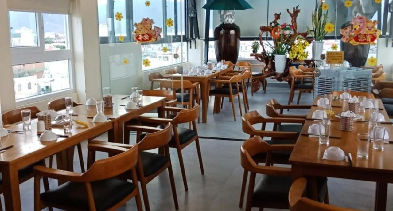 Sen Vang Luxury Hotel Nha Trang 3*,