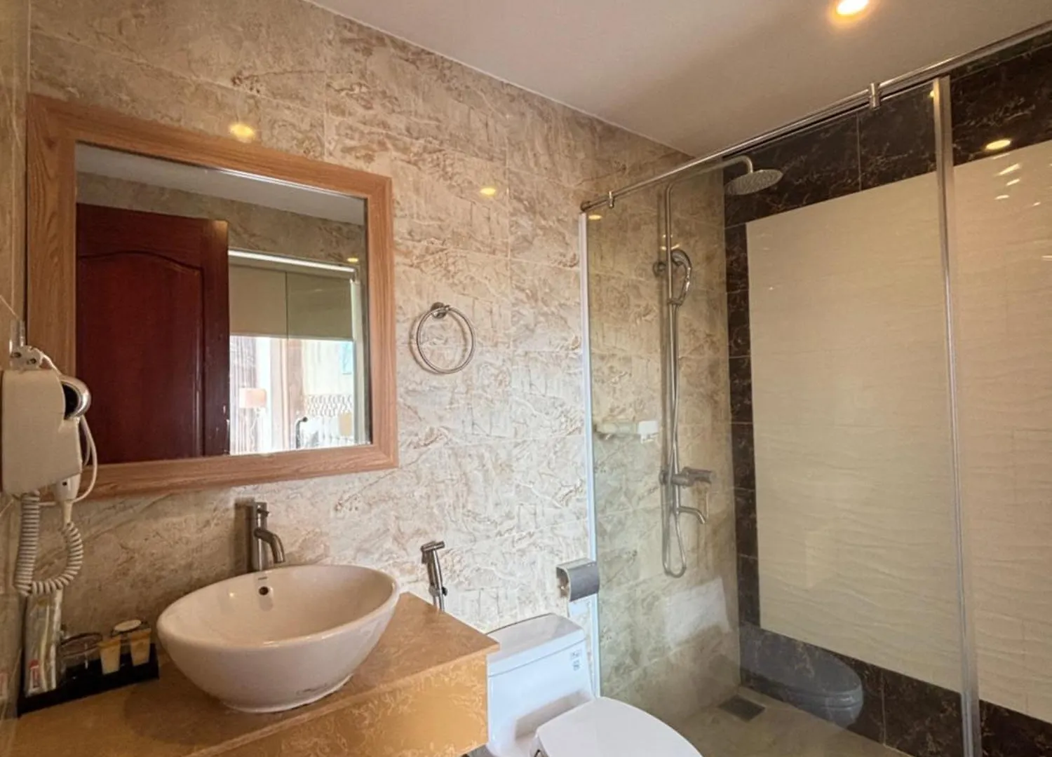 Sen Vang Luxury Hotel Nha Trang 3*,  Vietnám